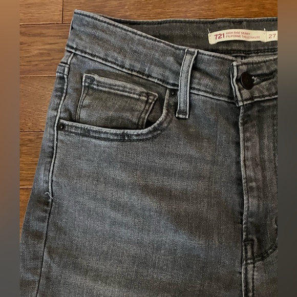 Levi’s 721 High Rise Skinny Jeans Size 27 Stretchy Grey Measures W26 L29 - Picture 4 of 10